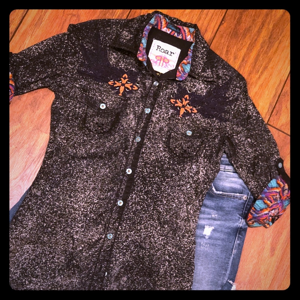 Roar button shirt